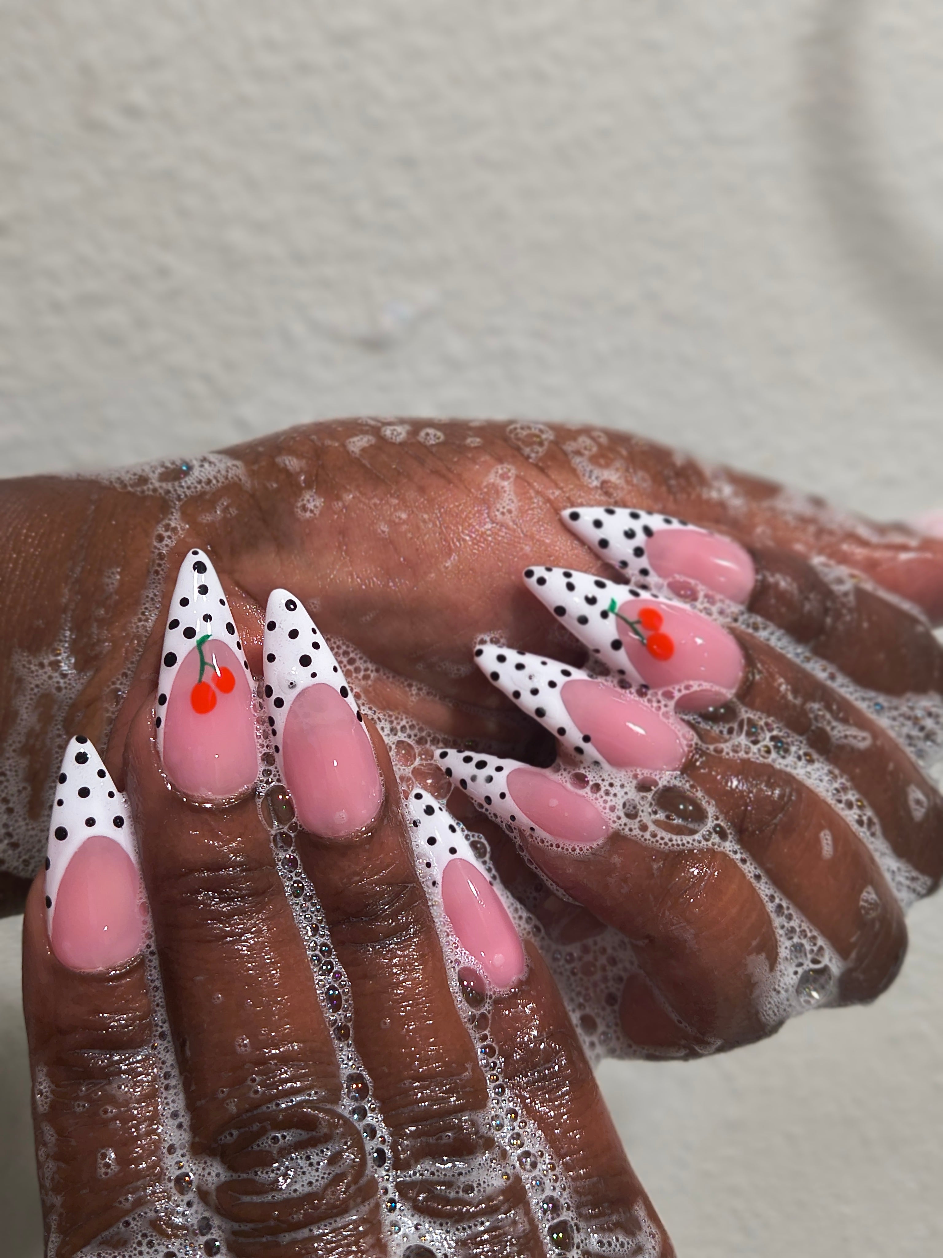 Polk a dot Cheriè 🍒