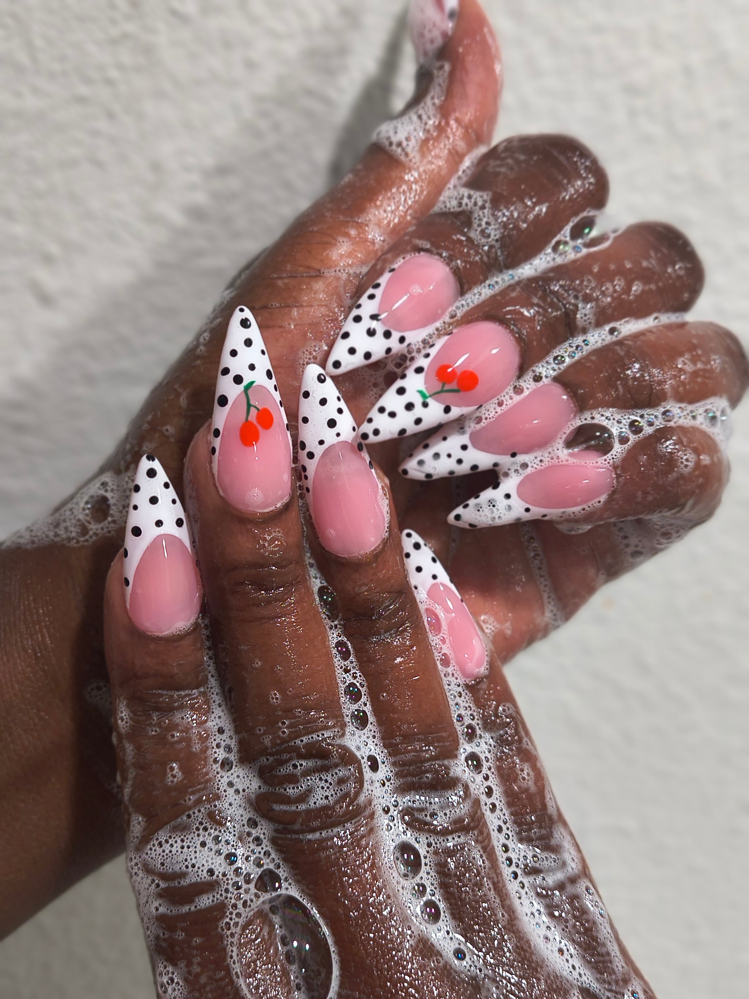 Polk a dot Cheriè 🍒