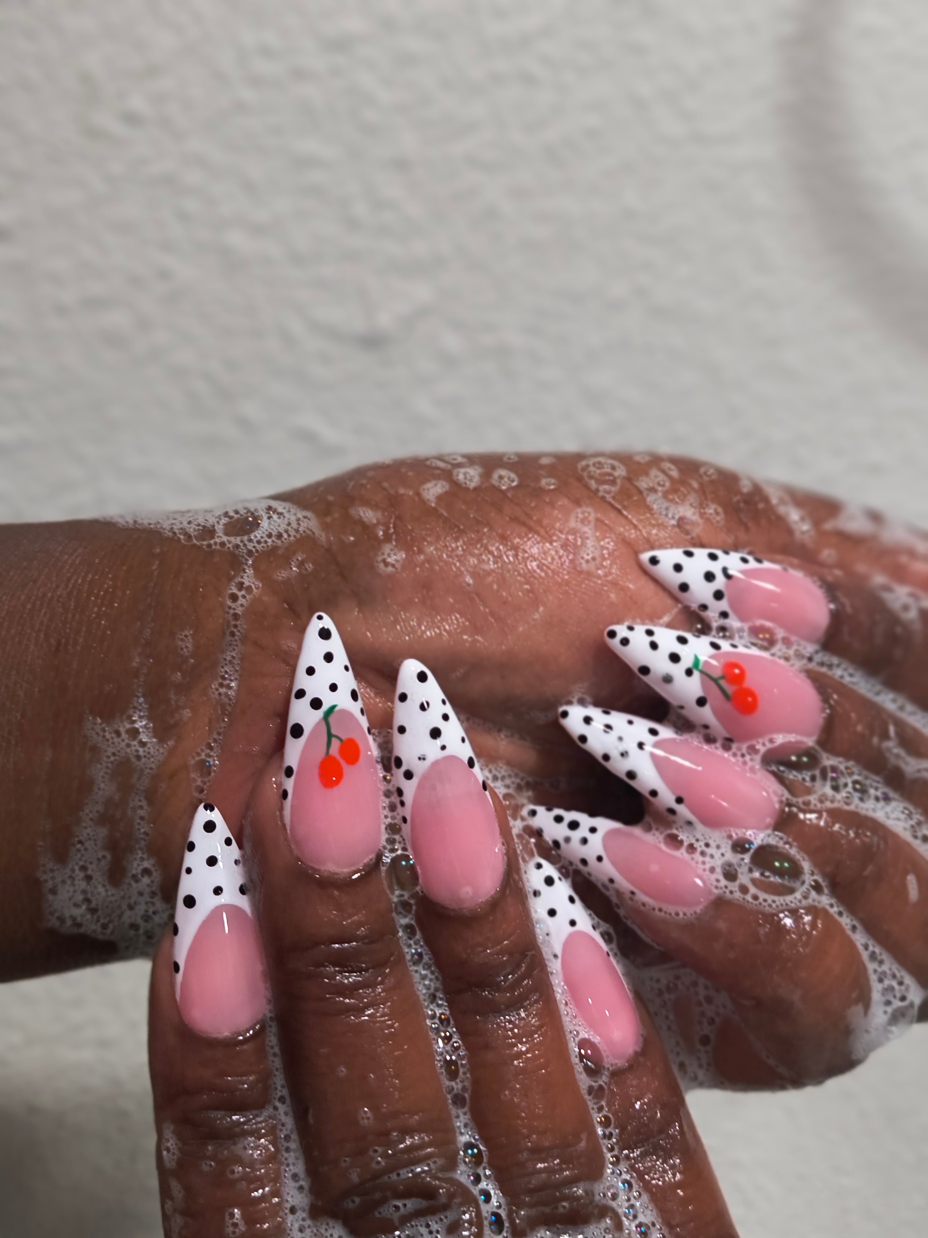 Polk a dot Cheriè 🍒